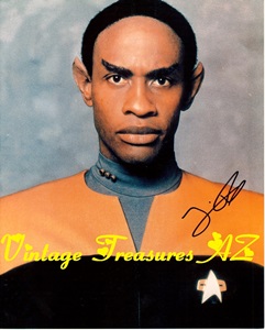 Star Trek Voyager Tim Russ Tuvok Autographed/Hand-signed Photograph/Photo Studio Publicity Still Color Glossy (STVOY Lieutenant Commander Tuvok) <b><span style='color:red'> USPS FIRST CLASS SHIPPING INCLUDED – DOMESTIC ORDERS ONLY!</span></b><span style='color:purple'> Image for Star Trek Voyager Tim Russ Tuvok Autographed/Hand-signed Photograph/Photo Studio Publicity Still Color Glossy (STVOY Lieutenant Commander Tuvok) <b><span style='color:red'> USPS FIRST CLASS SHIPPING INCLUDED – DOMESTIC ORDERS ONLY!</span></b><span style='color:purple'>